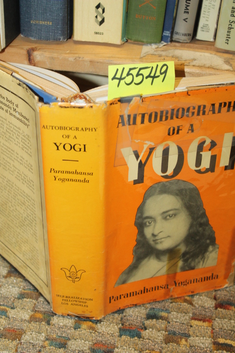 Yogananda, Paramahansa: Autobiography Of A Yogi GOOD DUSTJACKET